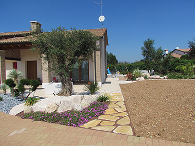 giardino in pietra naturale