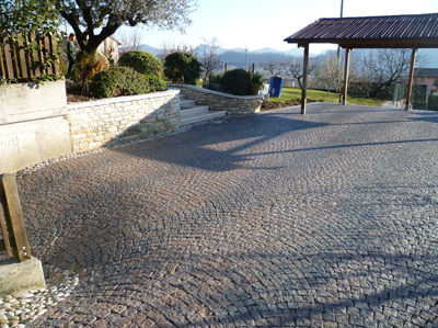 pavimento esterno in simil porfido